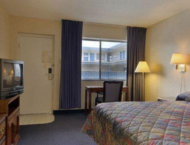Motel Red Carpet Lancaster 2*